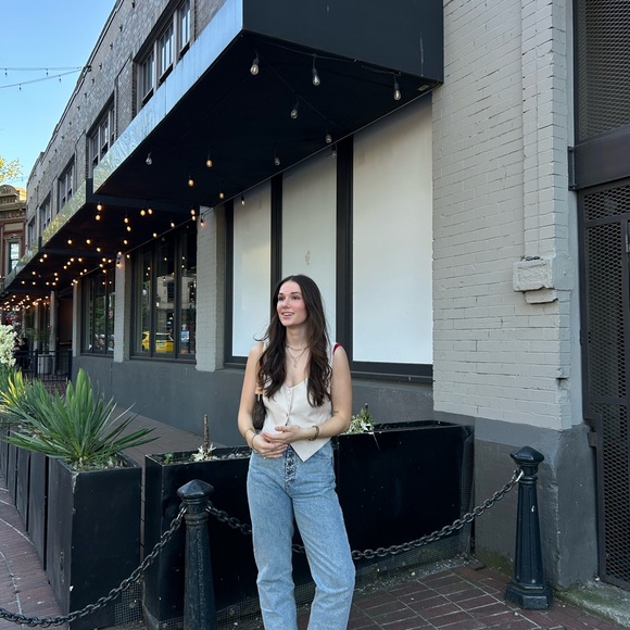 Cream Vest - Picture 3 of 3